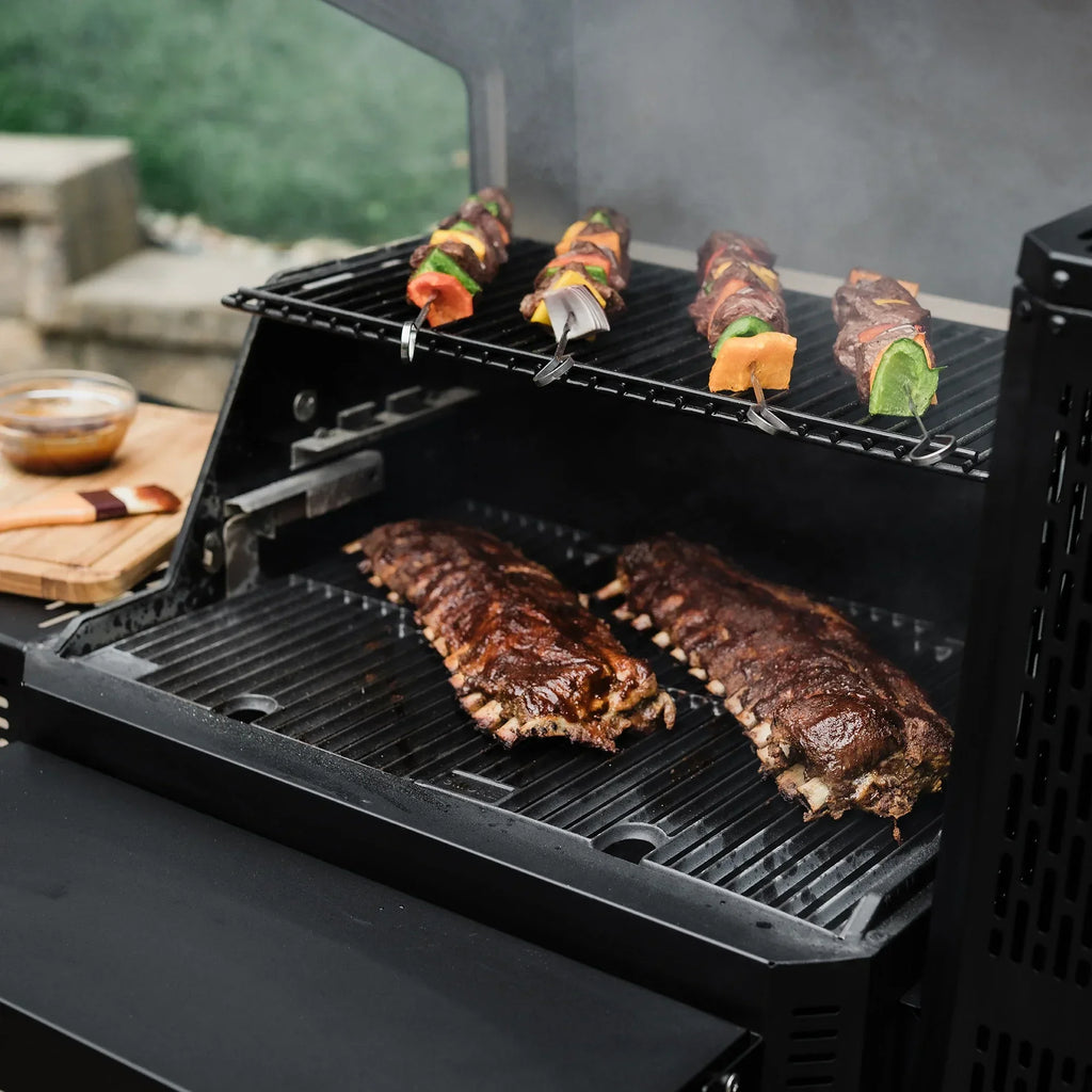 Masturbuilt - Gravity® Series 600 Digital Charcoal Grill + Smoker