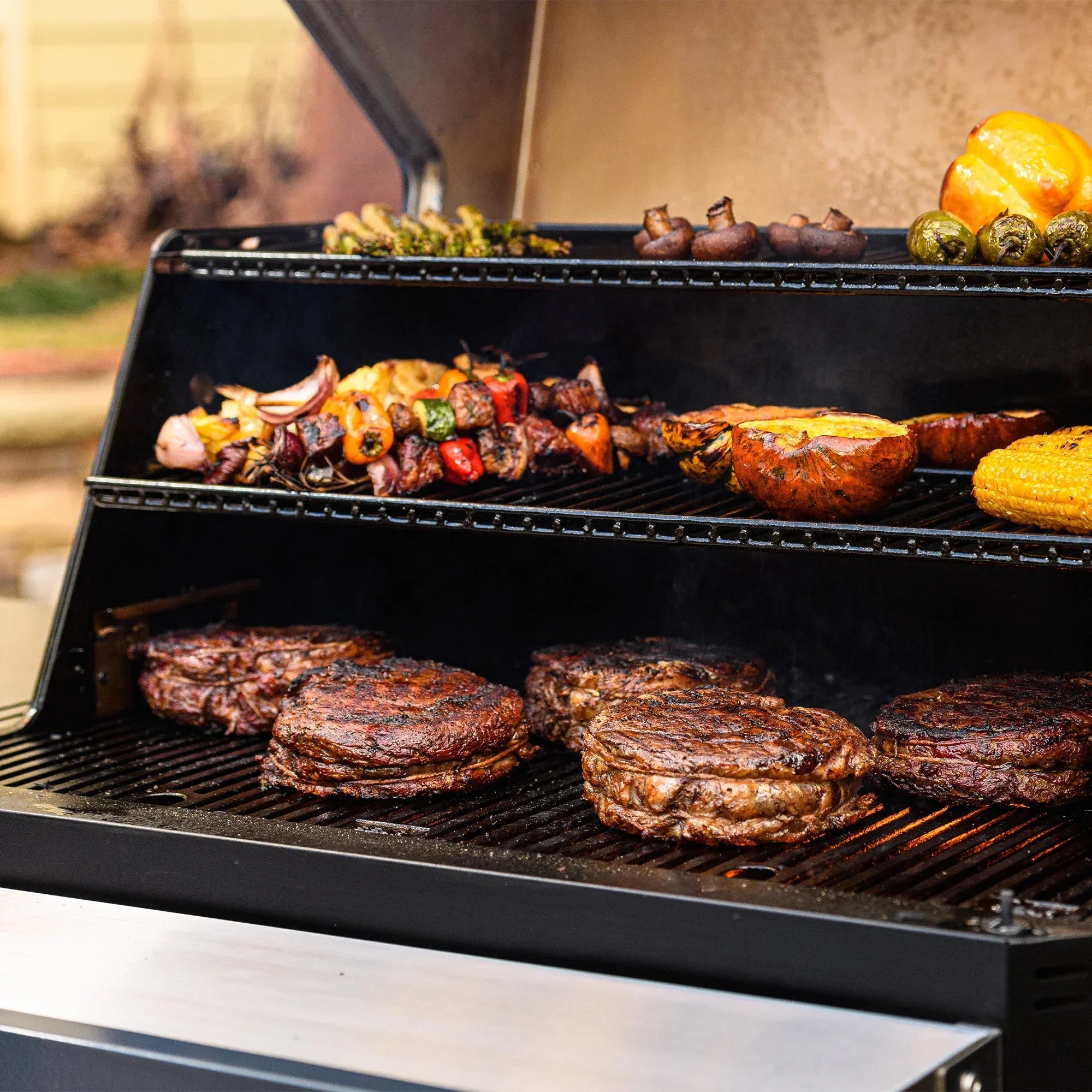 Masturbuilt - Gravity® Series 1050 Digital Charcoal Grill + Smoker